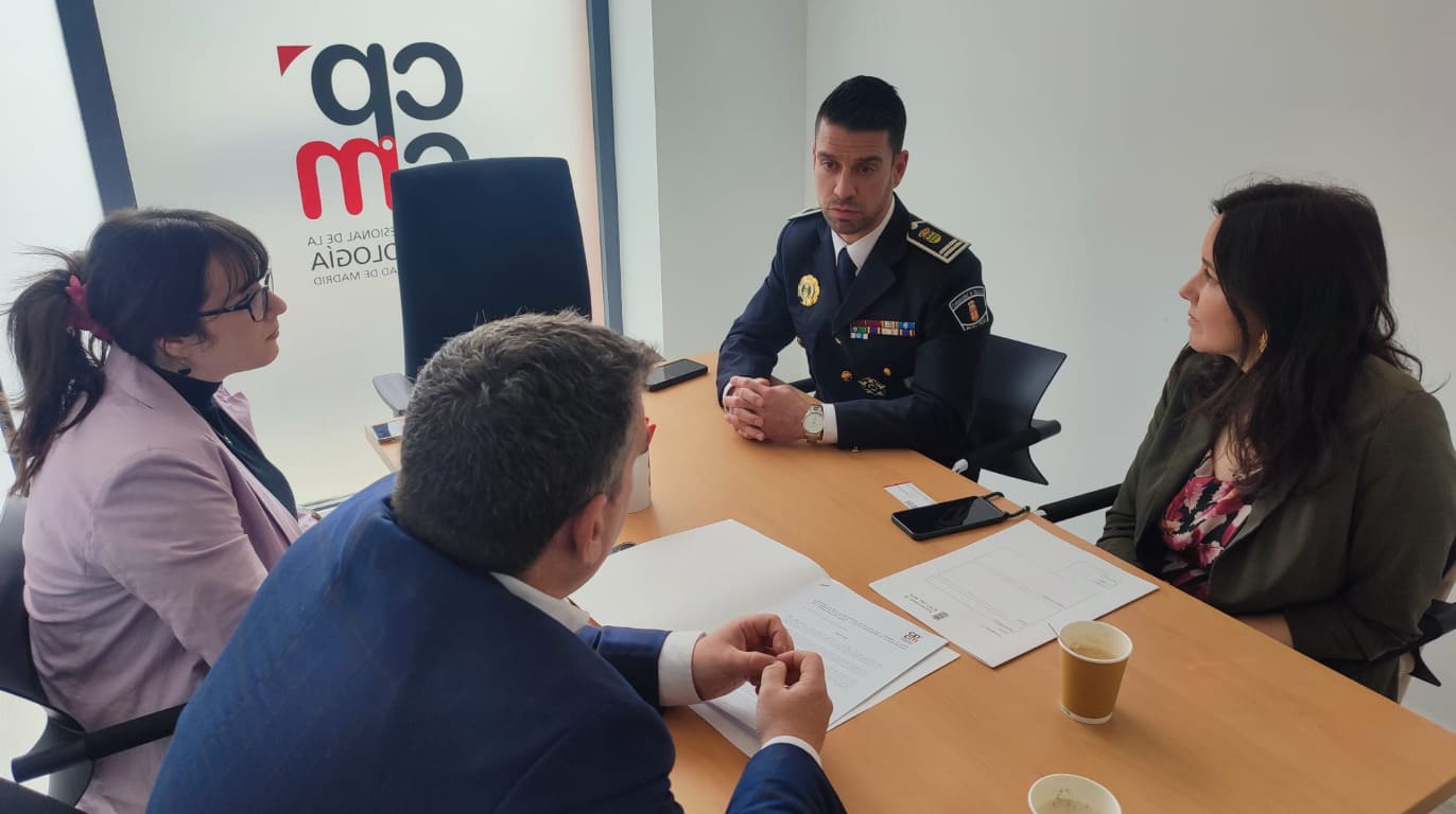 Firma del convenio entre el CPCM y el Ayuntamiento de Soto del Real