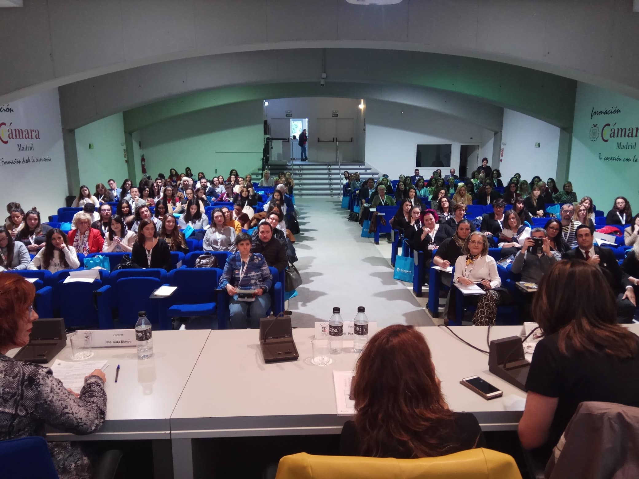 j1 RESUMEN JORNADA 'MUJER Y CRIMINOLOGÍA' DEL 26 DE ABRIL DE 2019 j1 RESUMEN JORNADA 'MUJER Y CRIMINOLOGÍA' DEL 26 DE ABRIL DE 2019