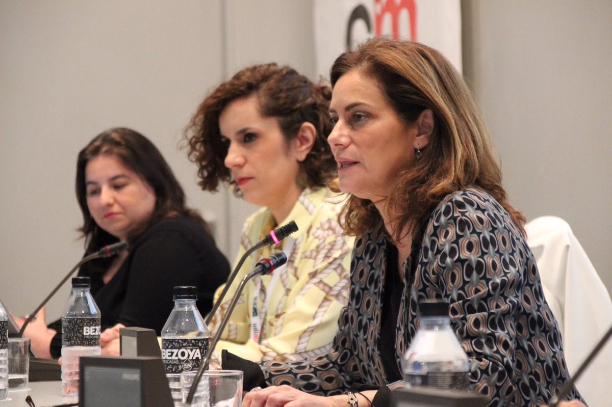 j3 RESUMEN JORNADA 'MUJER Y CRIMINOLOGÍA' DEL 26 DE ABRIL DE 2019 j3 RESUMEN JORNADA 'MUJER Y CRIMINOLOGÍA' DEL 26 DE ABRIL DE 2019